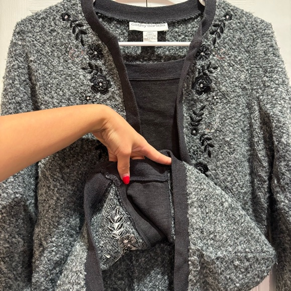 CATHY DANIELS Women’s Long Sleeve Floral Embroidered Sweater - gray/black size S - Picture 5 of 6